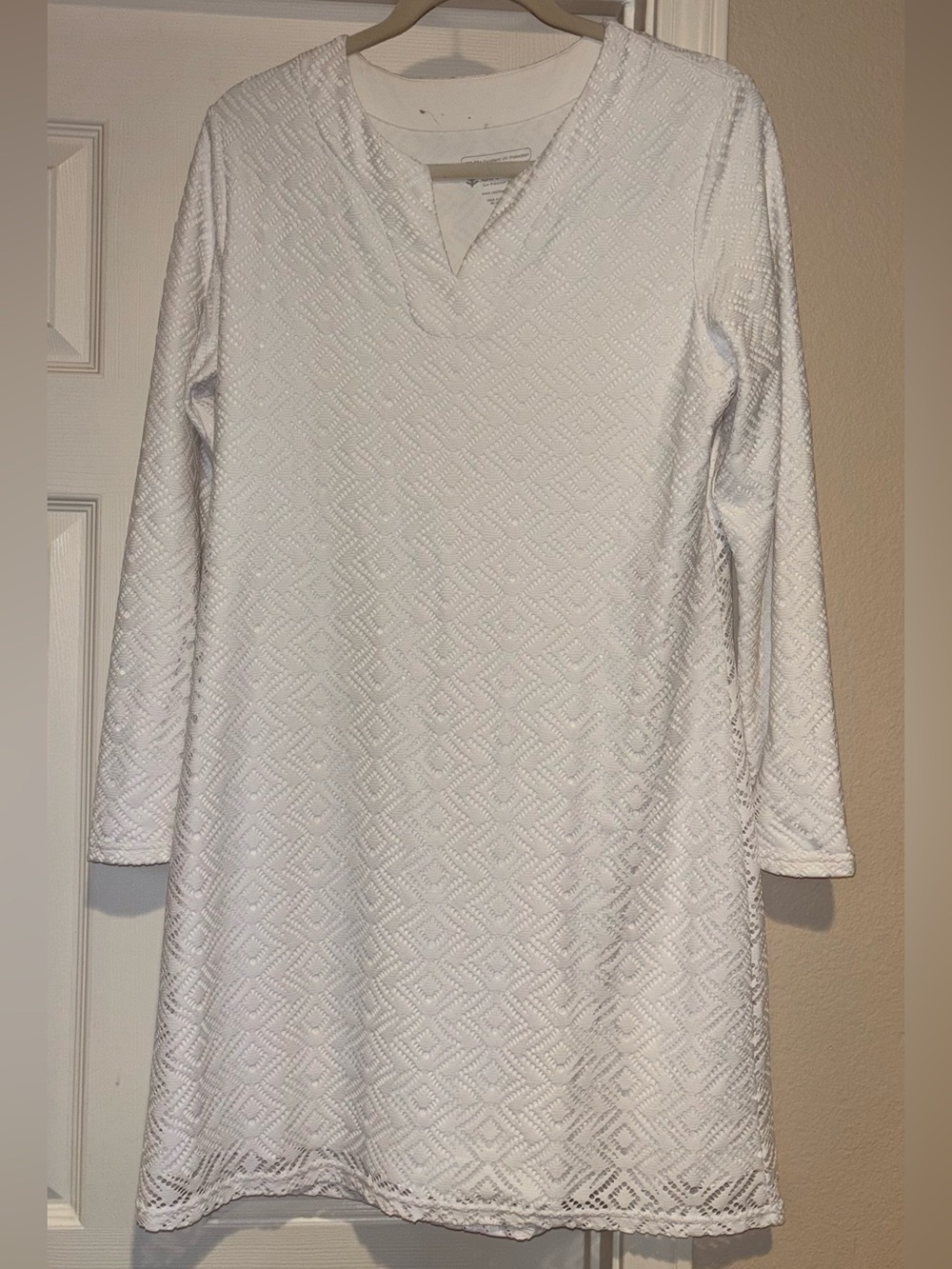 Coolibar M Women's White Textured Long-Sleeve Shift Dress